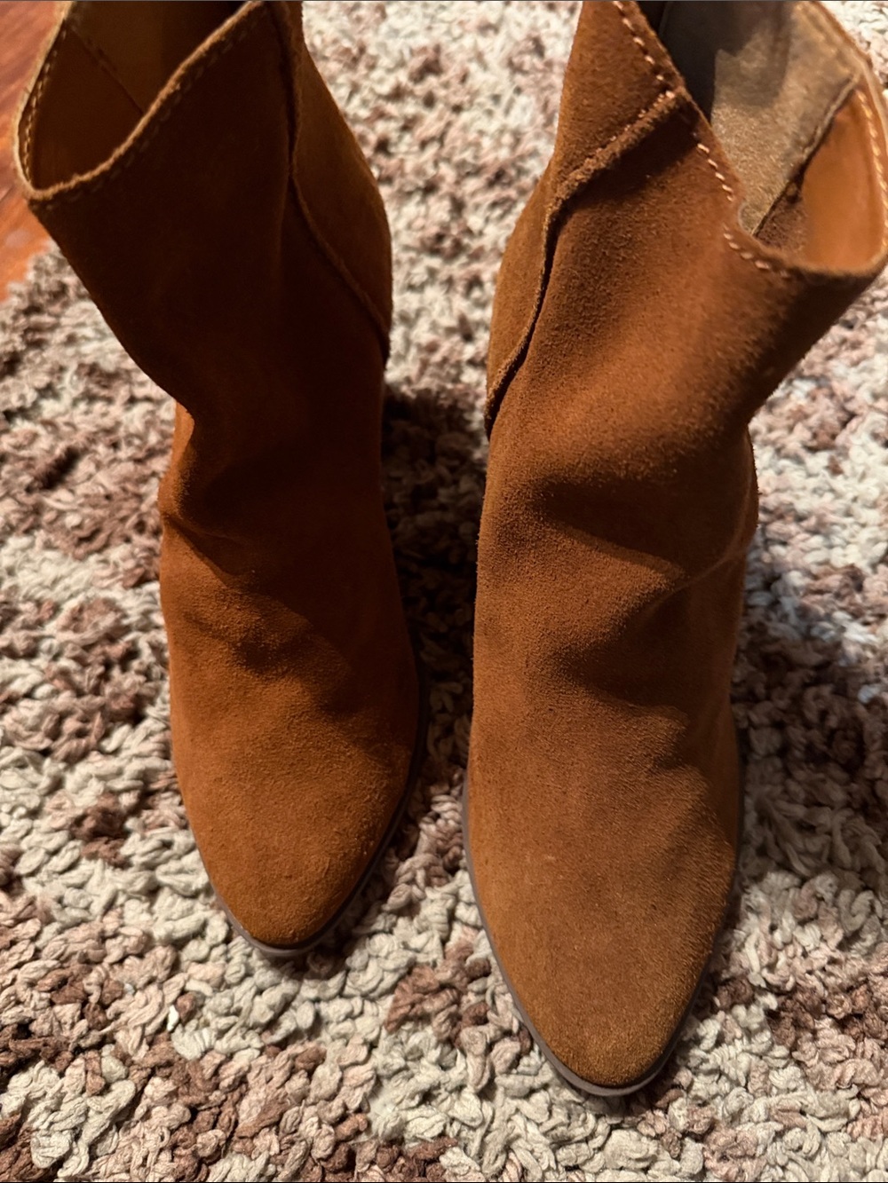 Genuine Leather 3 inch hill Suede Pointed-Toe Ankle Boots in Chestnut Brown
